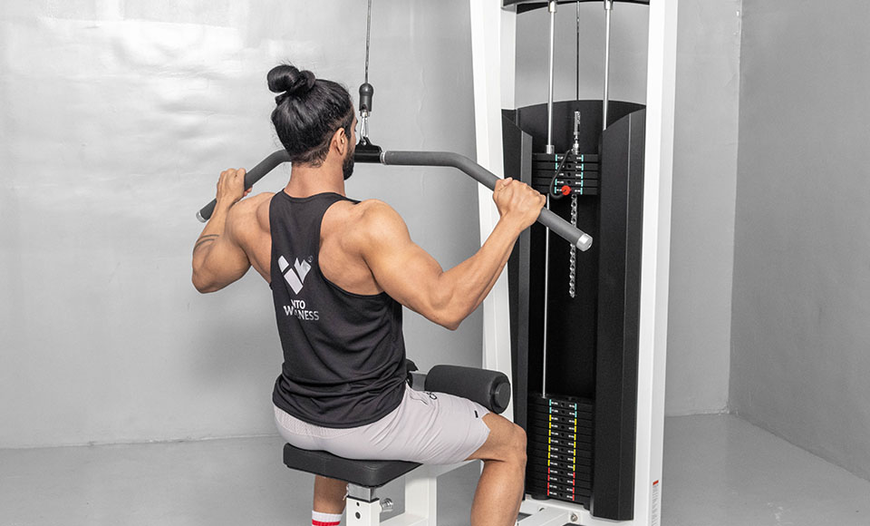 M21013A_-_Lat_Pulldown