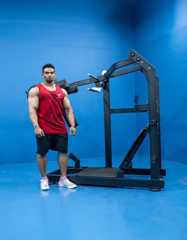 Pendulum_Squat_for_Gyms